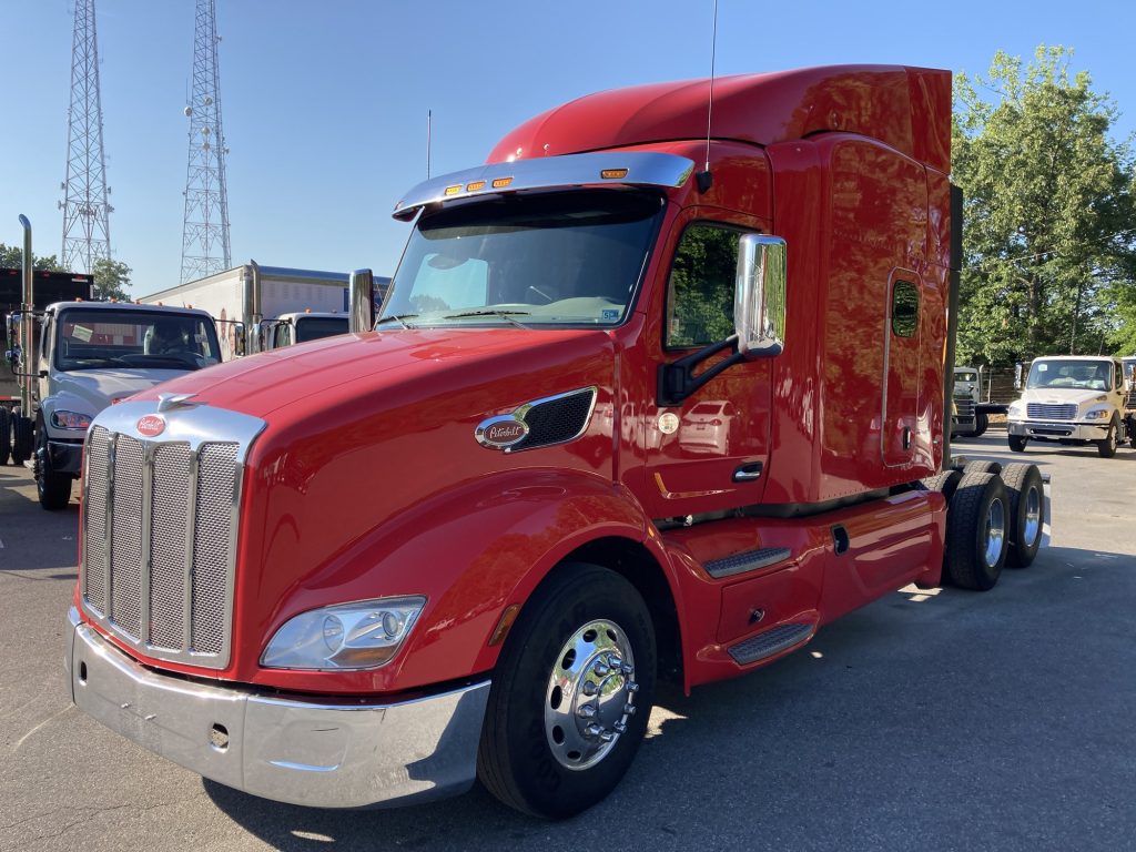 کارخانه کامیونسازی پیتر بیلت آمریکا Peterbilt: تاریخچه، محصولات و نقش آینده در تولید فیلتر روغن خودرو 2 piter bel 579
