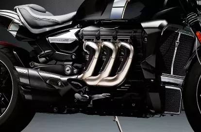 موتور 2023 Triumph Rocket 3R GT: طراحی منحصر به فرد، قدرت بالا و ویژگیهای برتر 3 2019 triumph rocket 3 tfc revealed result