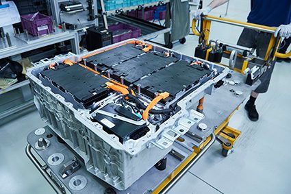 "باتریهای خودرو الکتریکی: فناوری پیشرو در حمل و نقل پایدار" 3 EV battery